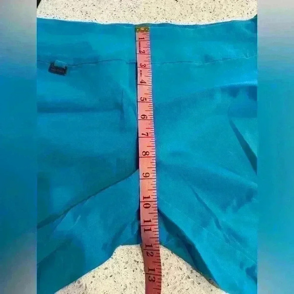 Peck & Peck Petite Bermuda Shorts. Size 12P - Picture 7 of 7